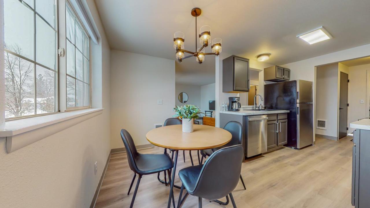 Modern Lofts At Aria 3 Apartman Kalispell Kültér fotó